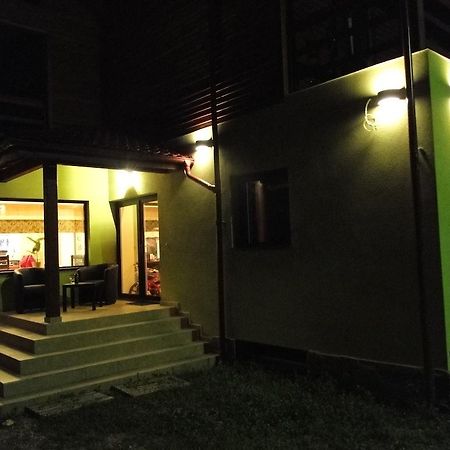 Dorf Haus Valiug Hotel Exterior foto